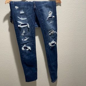 Super cute just too small. Midrise.